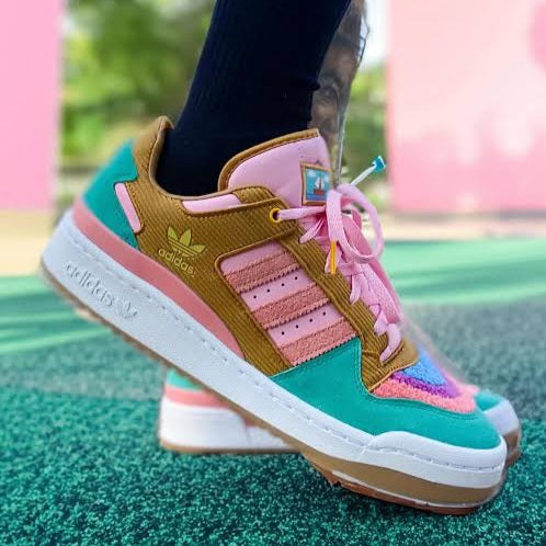 Adidas Forum Low
"The Simpsons Living Room"
