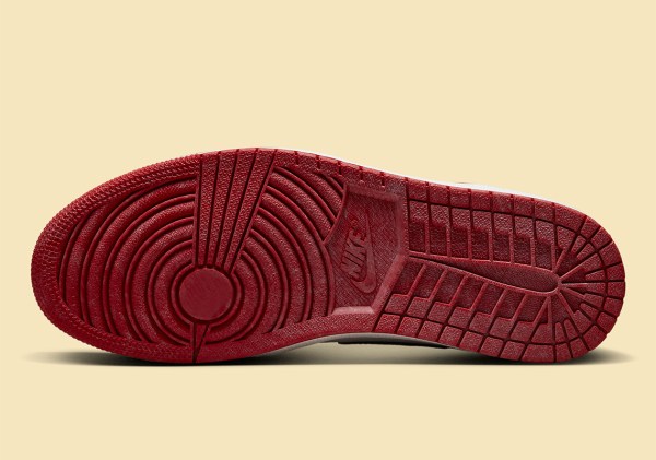 Air Jordan 1 Retro High OG
"Chicago Lost and Found"