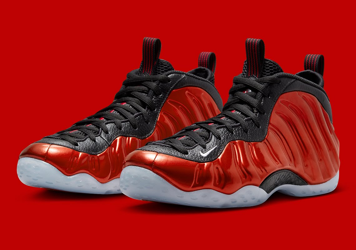Nike Air Foamposite One
"Metallic Red" (2023)