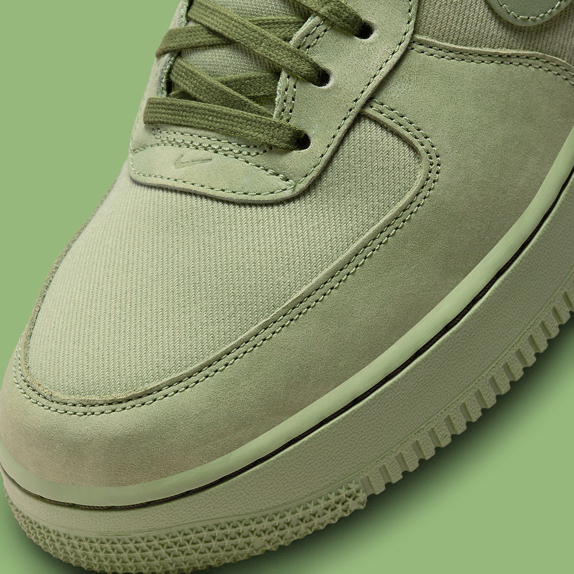 Air Force 1 Low '07 LX
"Oil Green"