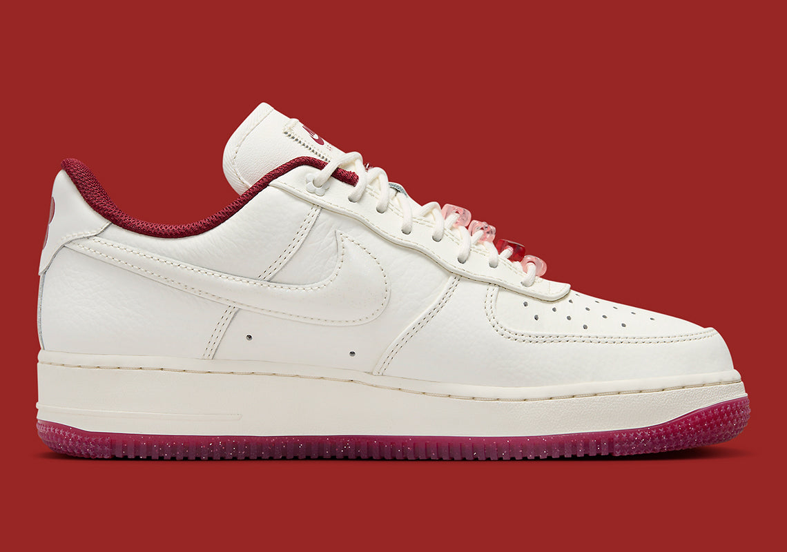 Air Force 1 Low '07 SE PRM
"Valentine's Day 2024" (Women's)