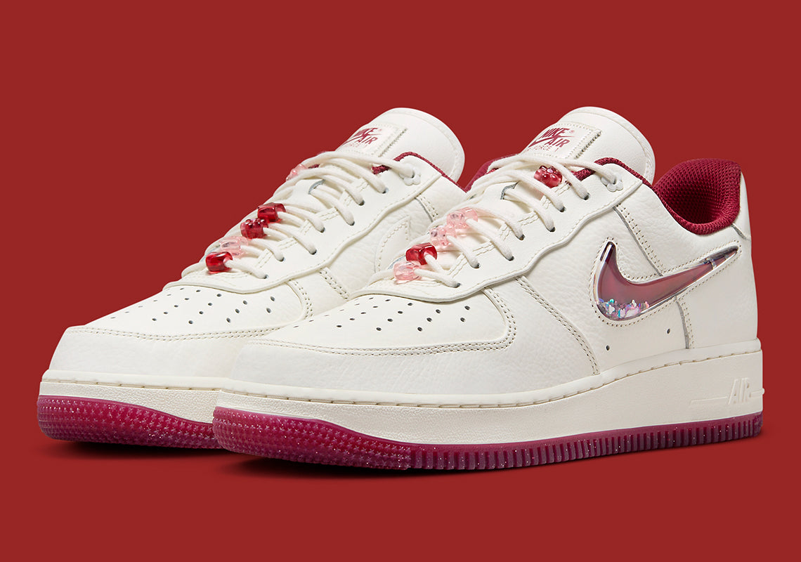 Air Force 1 Low '07 SE PRM
"Valentine's Day 2024" (Women's)