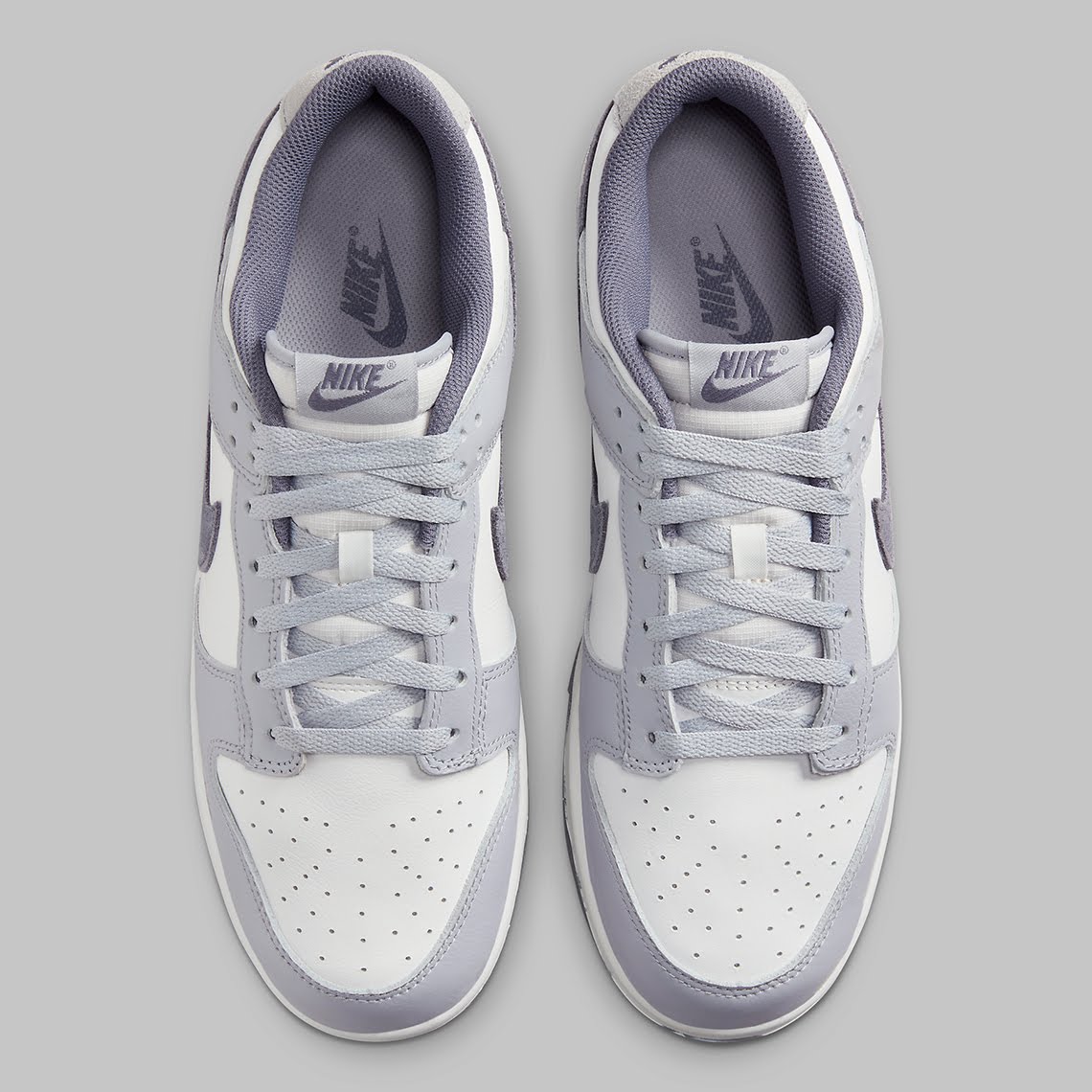 Nike Dunk Low SE
"Light Carbon"