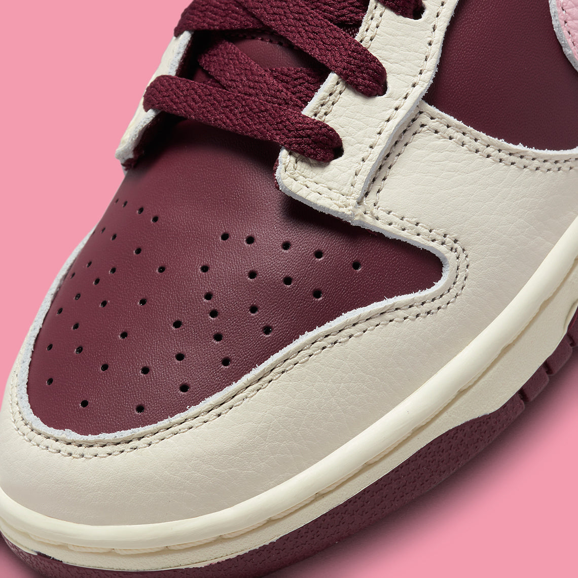 Nike Dunk Low Retro PRM
"Valentine's Day"