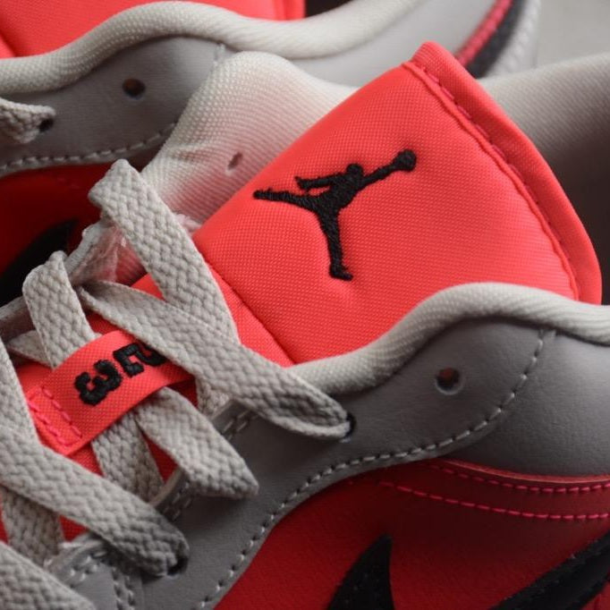 Air Jordan 1 Retro Low
"Light Iron Ore Siren Red" (Women's)