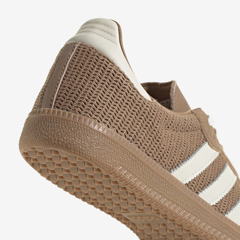 Adidas Samba OG
"Cardboard"