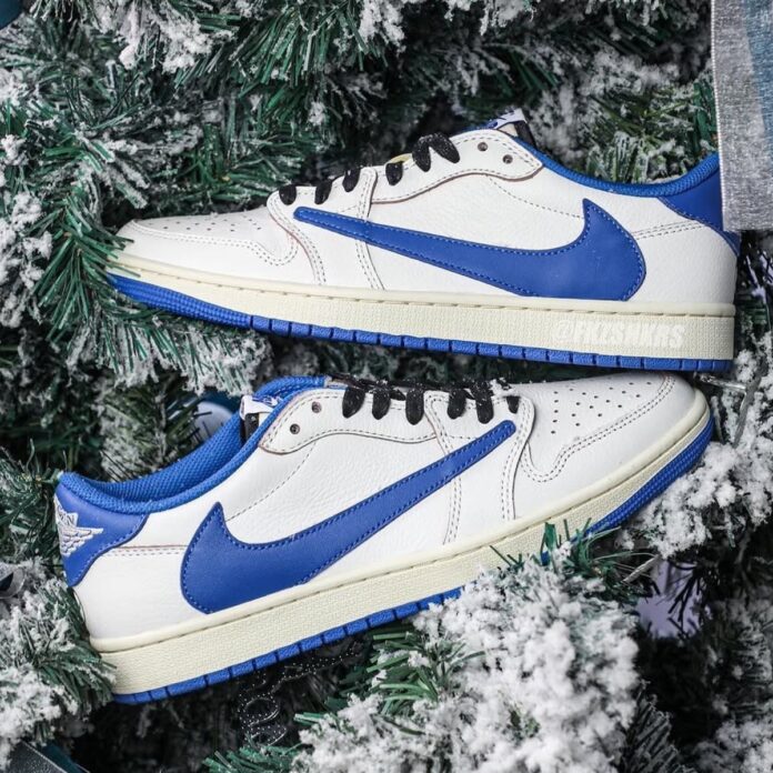 Air Jordan 1 Retro Low OG SP
Fragment x Travis Scott "Sail Military Blue"