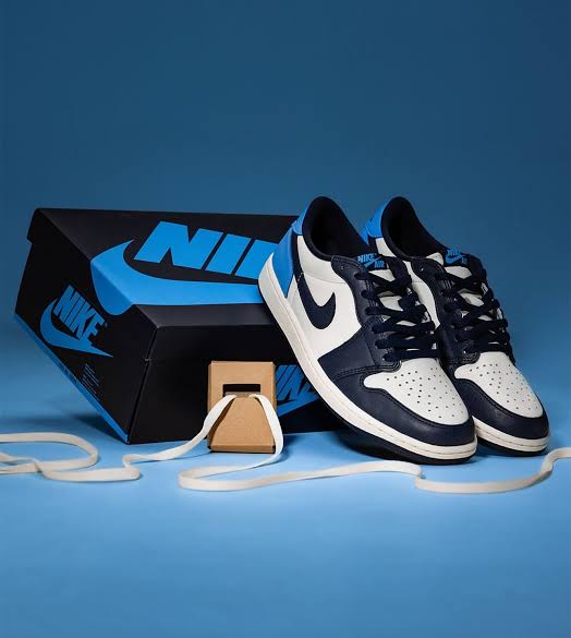 Air Jordan 1 Low OG "Obsidian UNC"