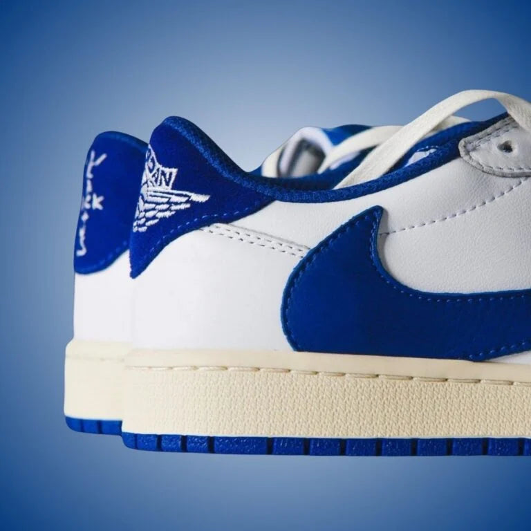 Air Jordan 1 Retro Low OG SP
Fragment x Travis Scott "Sail Military Blue"
