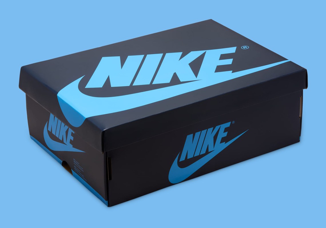 Air Jordan 1 Low OG "Obsidian UNC"