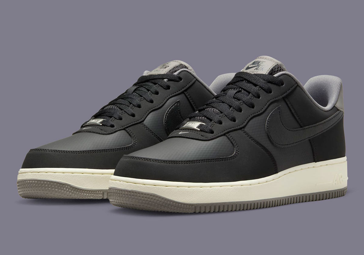 Air Force 1 Low '07 LV8
"Black Flat Pewter"