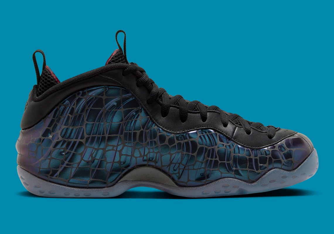 Nike Air Foamposite One
"Tekken 8 Kazuya Mishima"