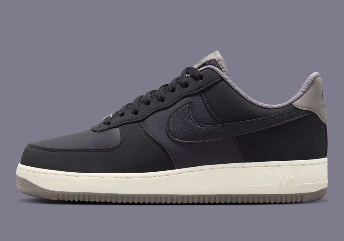 Air Force 1 Low '07 LV8
"Black Flat Pewter"