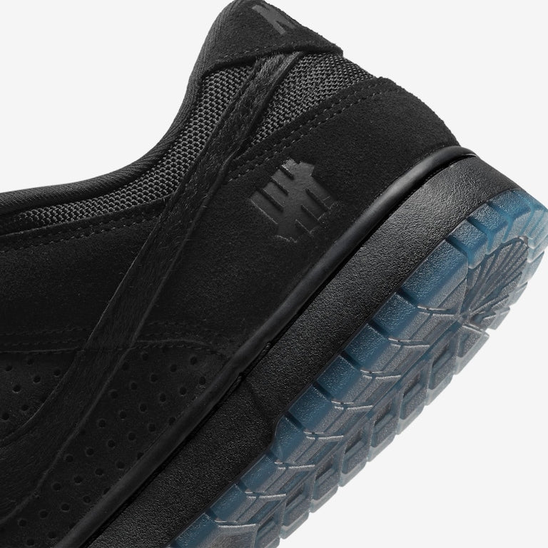 Nike Dunk Low SP x
Undefeated "5 On It Black"