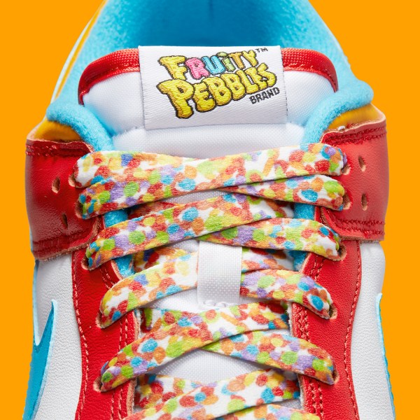 Nike Dunk Low QS
"LeBron James Fruity Pebbles"