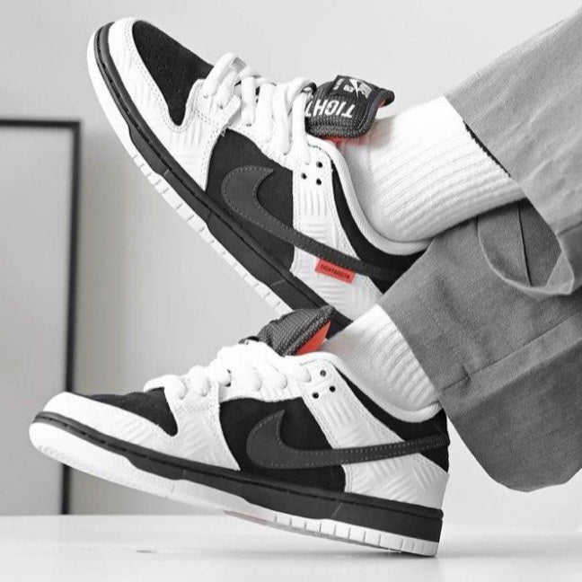 Nike Dunk Low SB "Tightbooth"