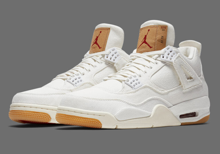 Air Jordan 4 Retro
"Levi's White" (Levi's Tag)