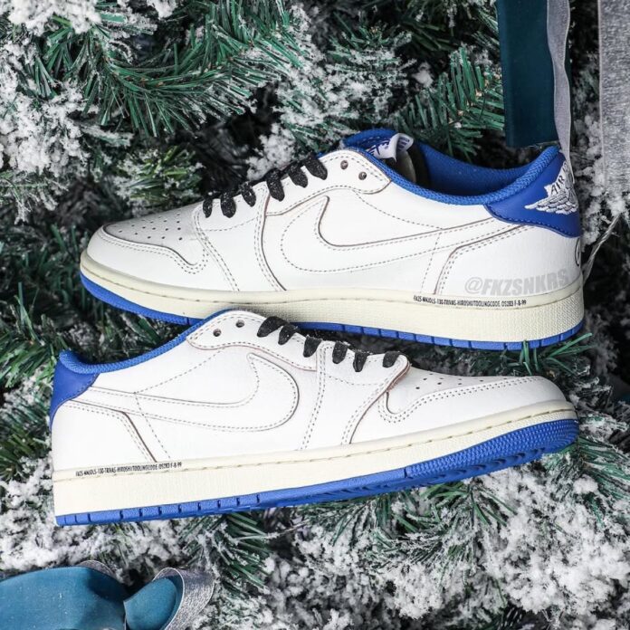 Air Jordan 1 Retro Low OG SP
Fragment x Travis Scott "Sail Military Blue"