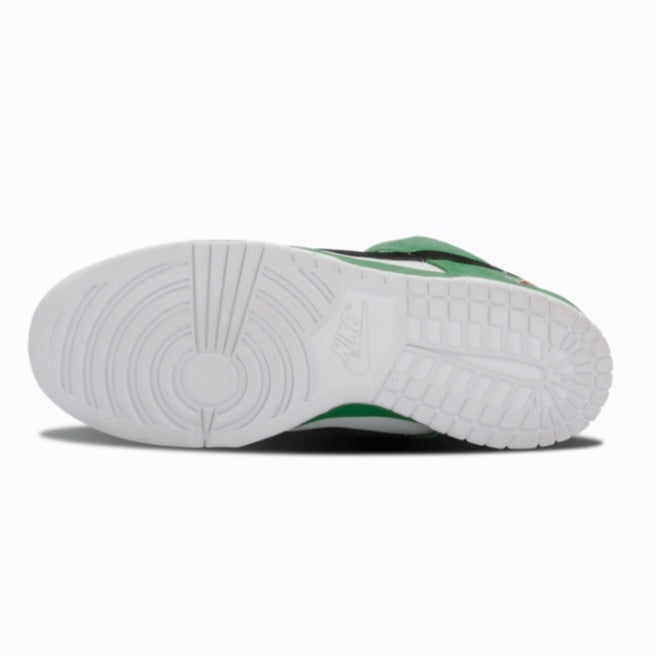 Nike SB Dunk Low
"Heineken"