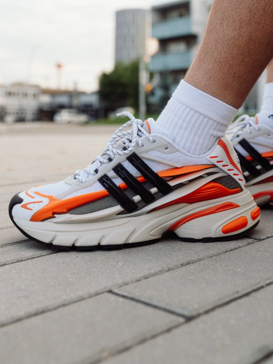 Adidas Adistar Jellyfish x Pharrell Williams 