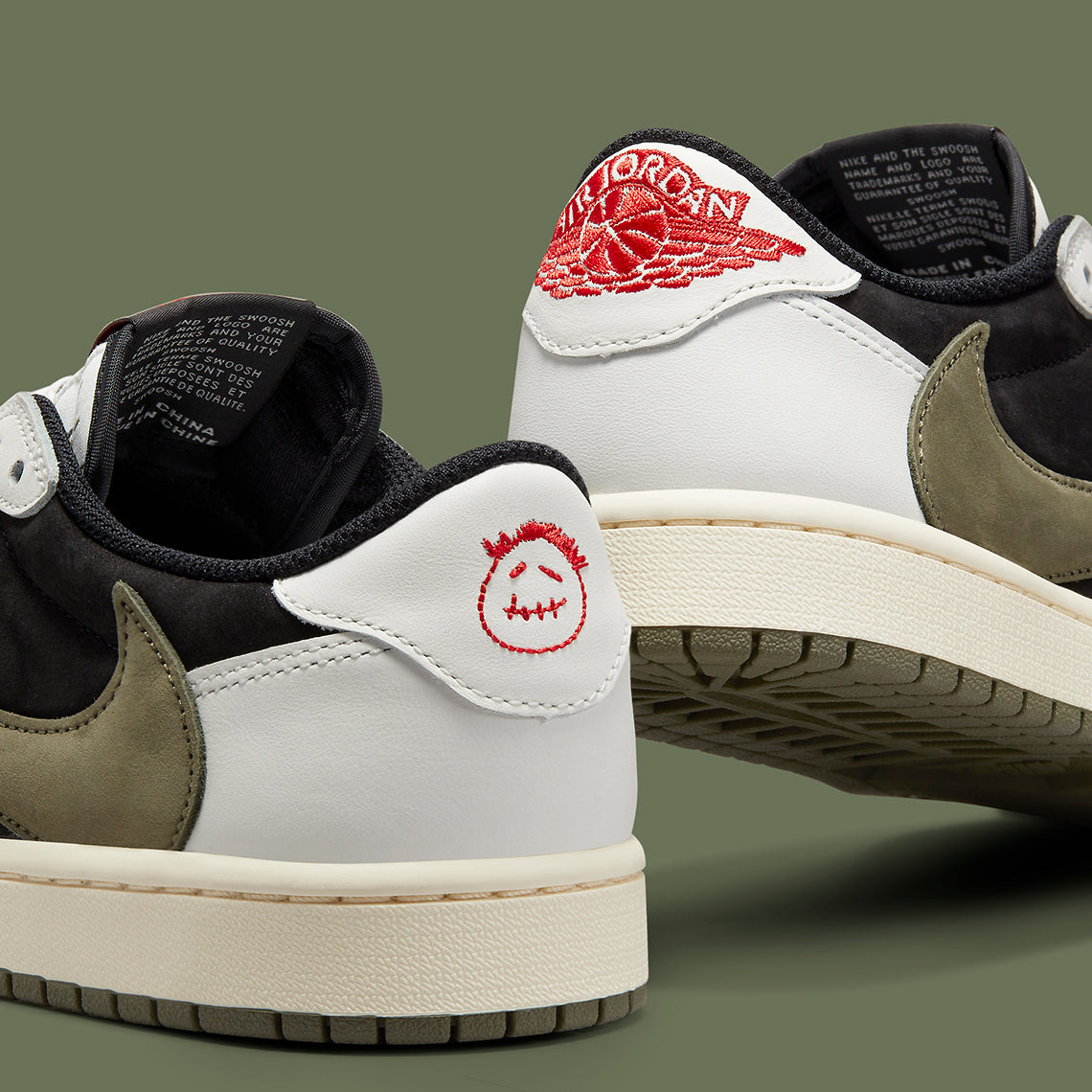Air Jordan 1 Retro Low OG SP x
Travis Scott "Olive"