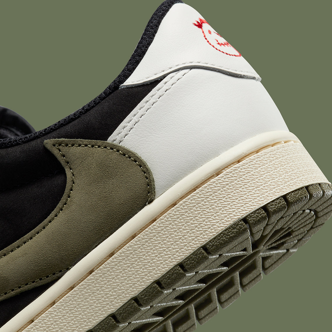 Air Jordan 1 Retro Low OG SP x
Travis Scott "Olive"