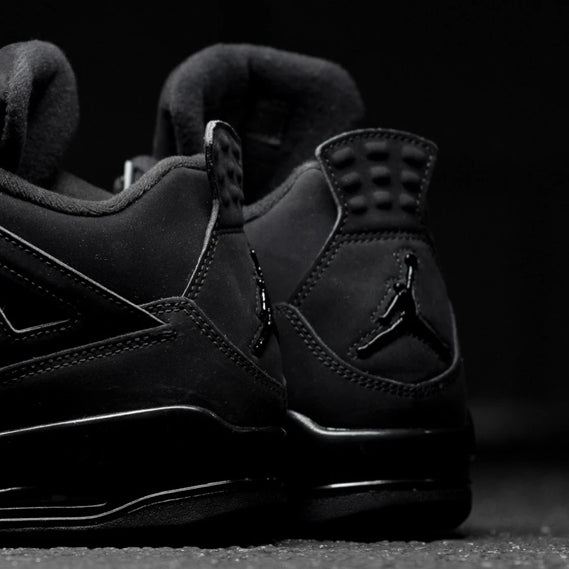 Air Jordan 4 Retro "Black Cat"