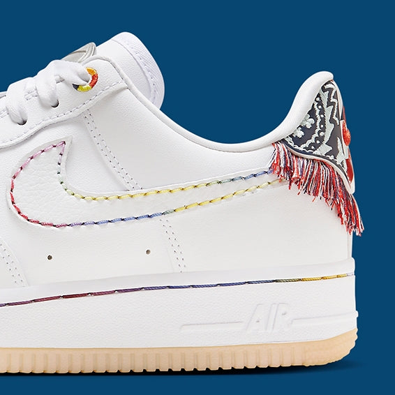 Air Force 1 Low '07 LX
"Native Patterns"