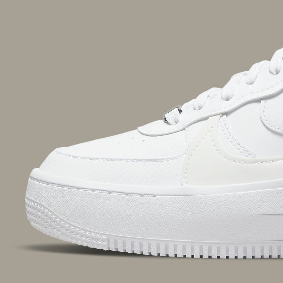 Air Force 1 PLT.AF.ORM
"Triple White"