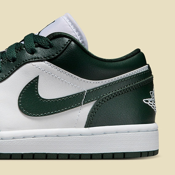 Air Jordan 1 Low
"Galactic Jade"