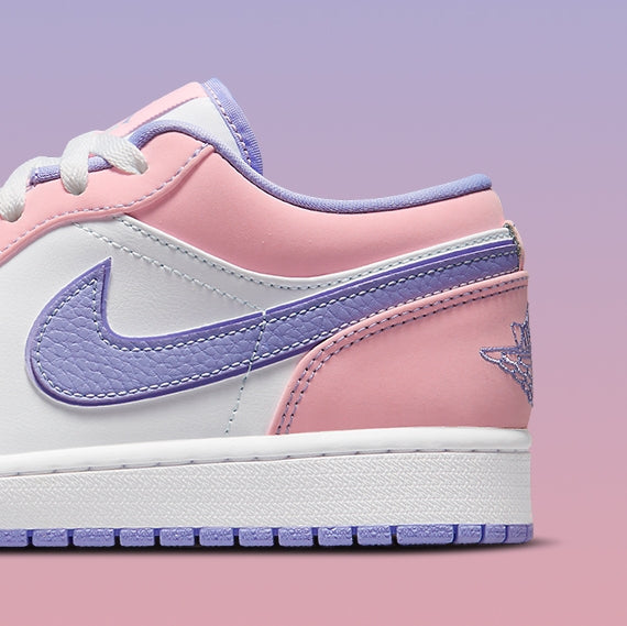 Air Jordan 1 Low
"Arctic Punch"