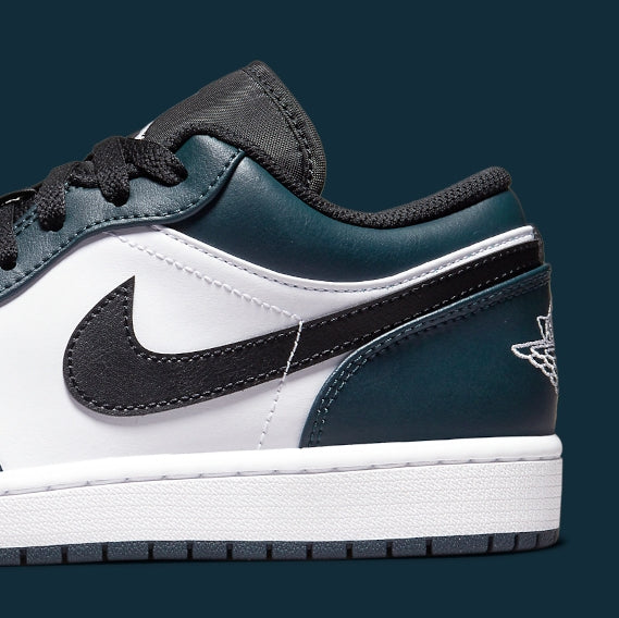 Air Jordan 1 Low
"Dark Teal"