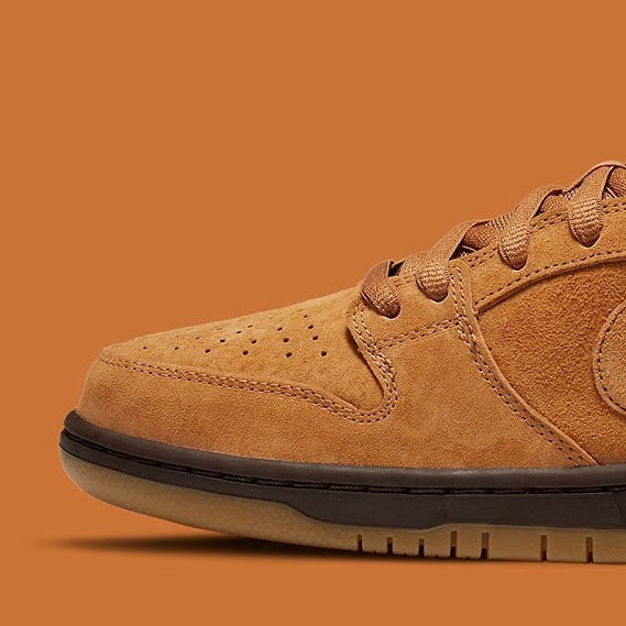 Nike SB Dunk Low
"Wheat"