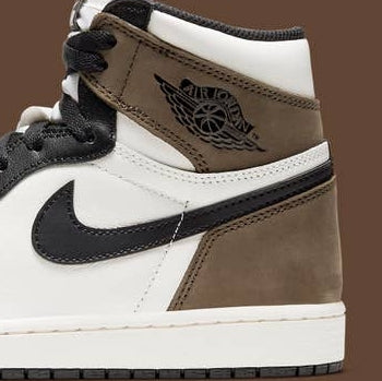 Air Jordan 1 Retro High
"Dark Mocha"