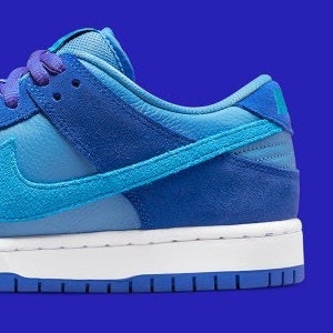 Nike SB Dunk Low
"Blue Raspberry"