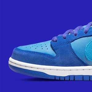 Nike SB Dunk Low
"Blue Raspberry"