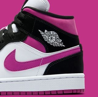 Air Jordan 1 Mid
"Magenta" (Women's)