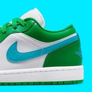 Air Jordan 1 Low
"Lucky Green Aquatone" (Women's)