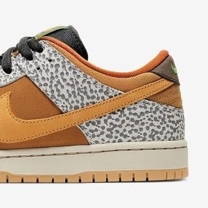 Nike SB Dunk Low
"Safari"