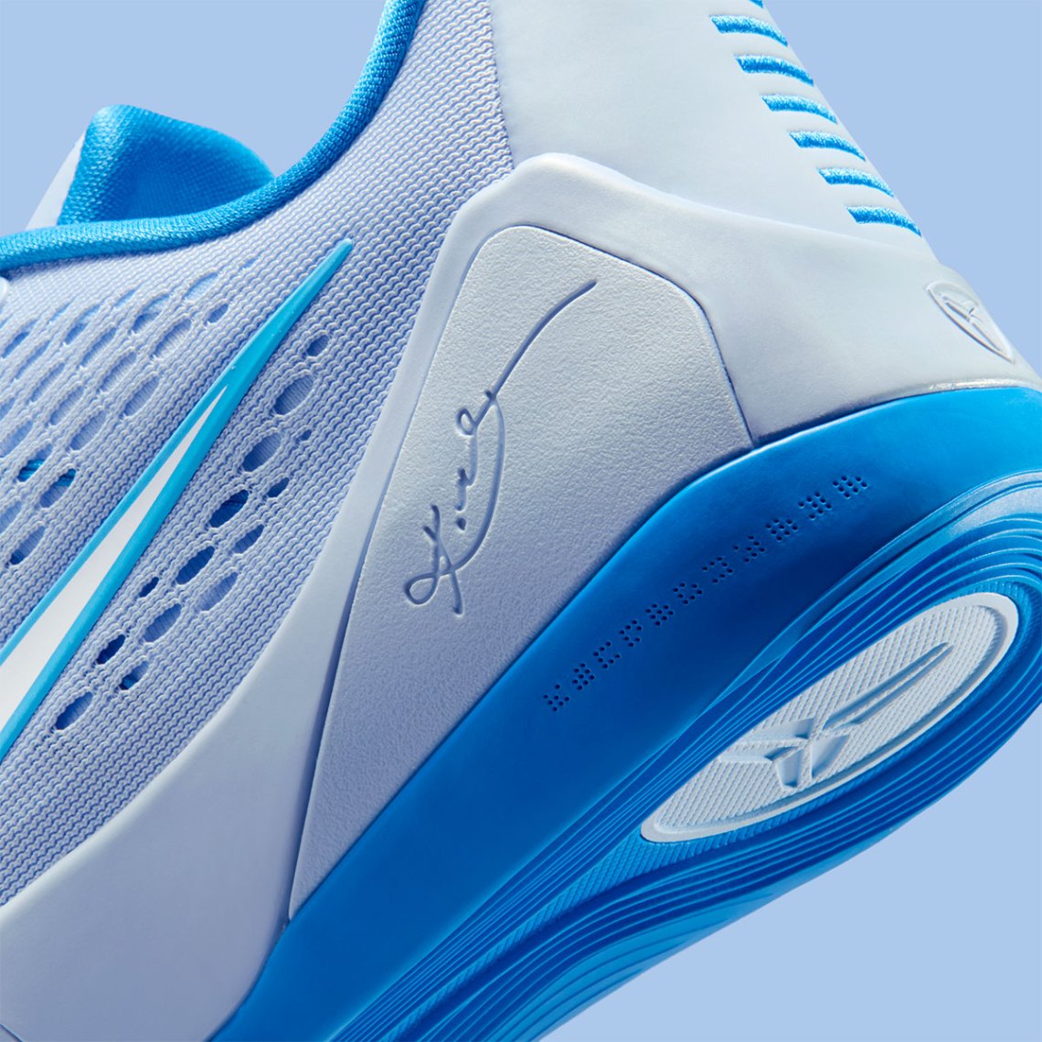 Kobe 9 Elite Low Protro
"Hydrogen Blue"