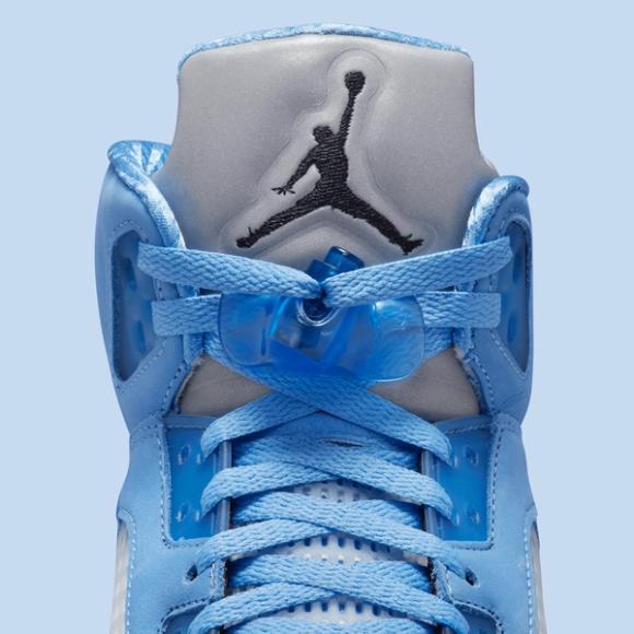 Air Jordan 5 Retro
UNC "University Blue"