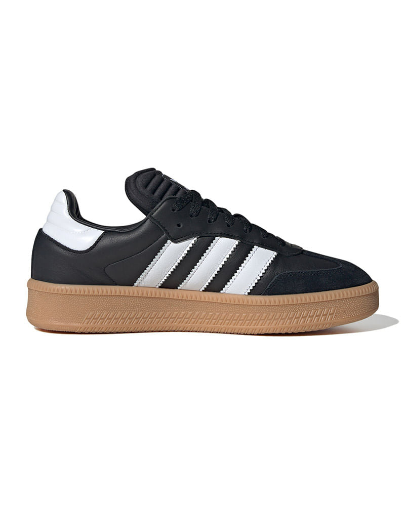 Adidas Samba XLG
"Core Black Gum"