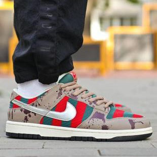 Nike SB Dunk Low "Freddy Krueger"