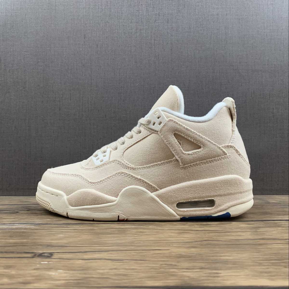 Air Jordan 4 Retro
"Blank Canvas"