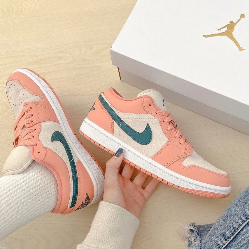 Air Jordan 1 Low
"Light Madder Root" (Women's)