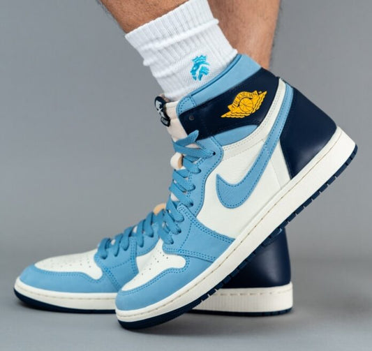 Air Jordan 1 High OG
"First in Flight" (Women's)