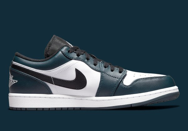 Air Jordan 1 Low
"Dark Teal"