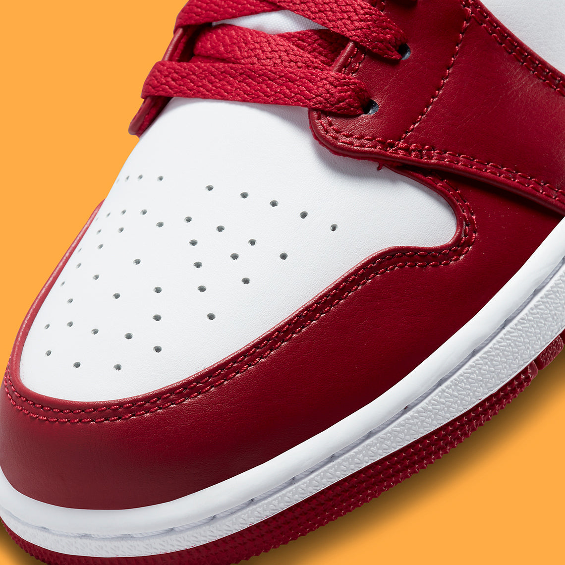 Air Jordan 1 Low
"Cardinal Red"