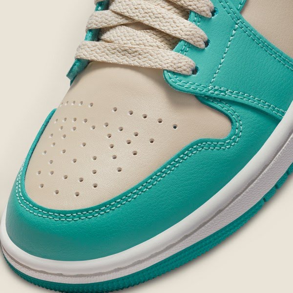 Air Jordan 1 Low
"Tropical Teal" (Women's)