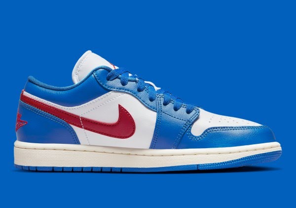 Air Jordan 1 Low
"Sport Blue Gym Red" (Women's)